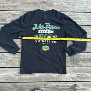 John Deere Black and Green Graphic Tee‎